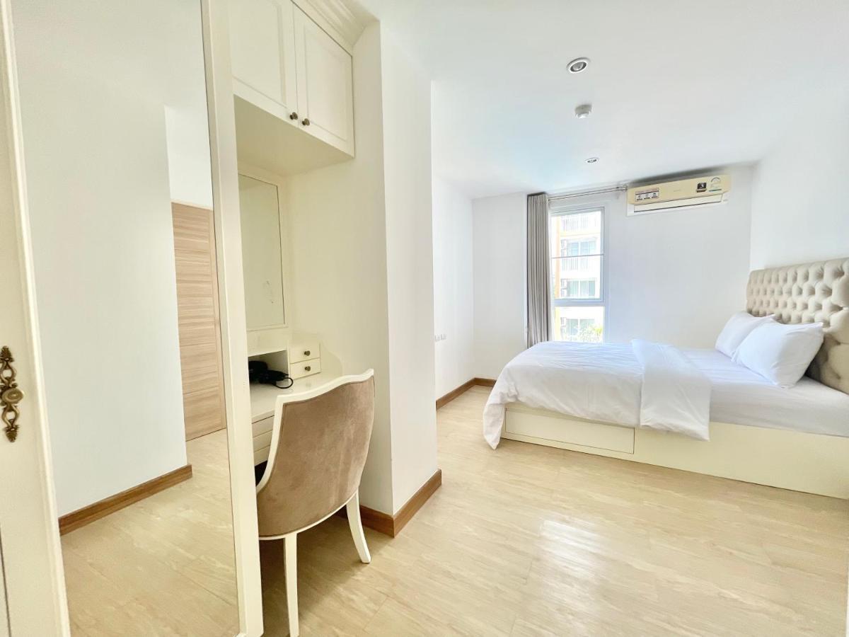 Apartamento Town Sukhumvit 71 Bangkok Exterior foto